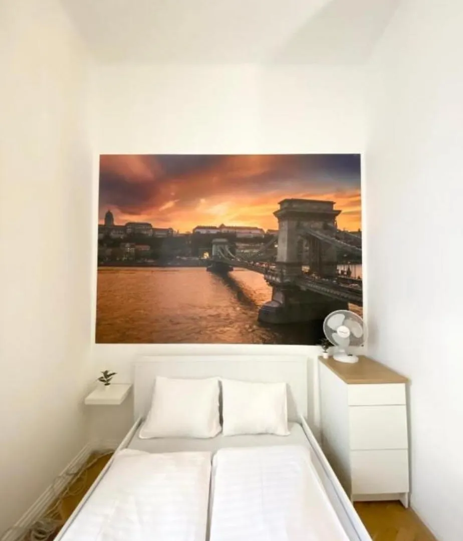 Apartment Spring Roses Downtown Boutique Hotel - All Budapest